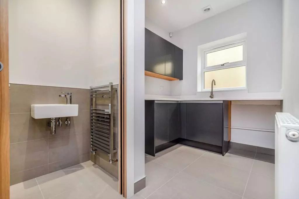 07b72c22-efd3-4e6e-8e0c-34c9e9815d60