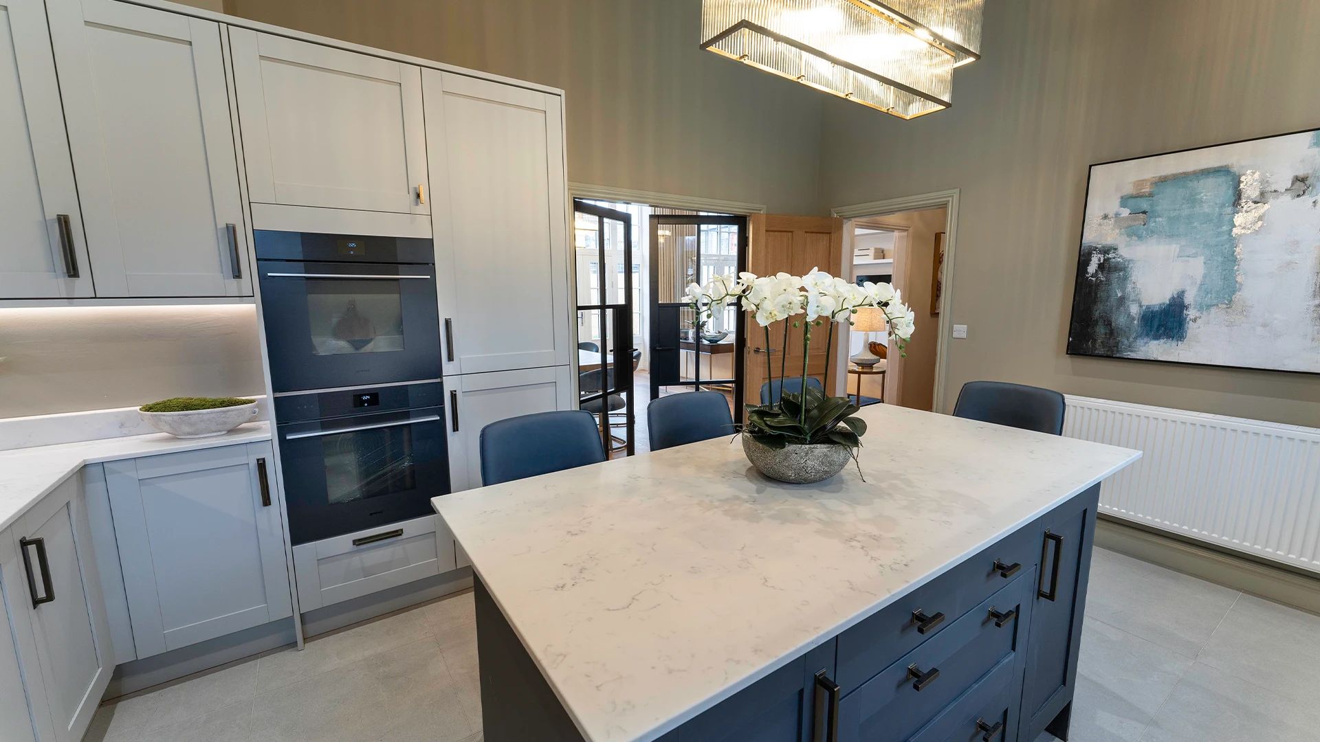 085911f9-79c1-48ae-85ad-26264ebe0dae