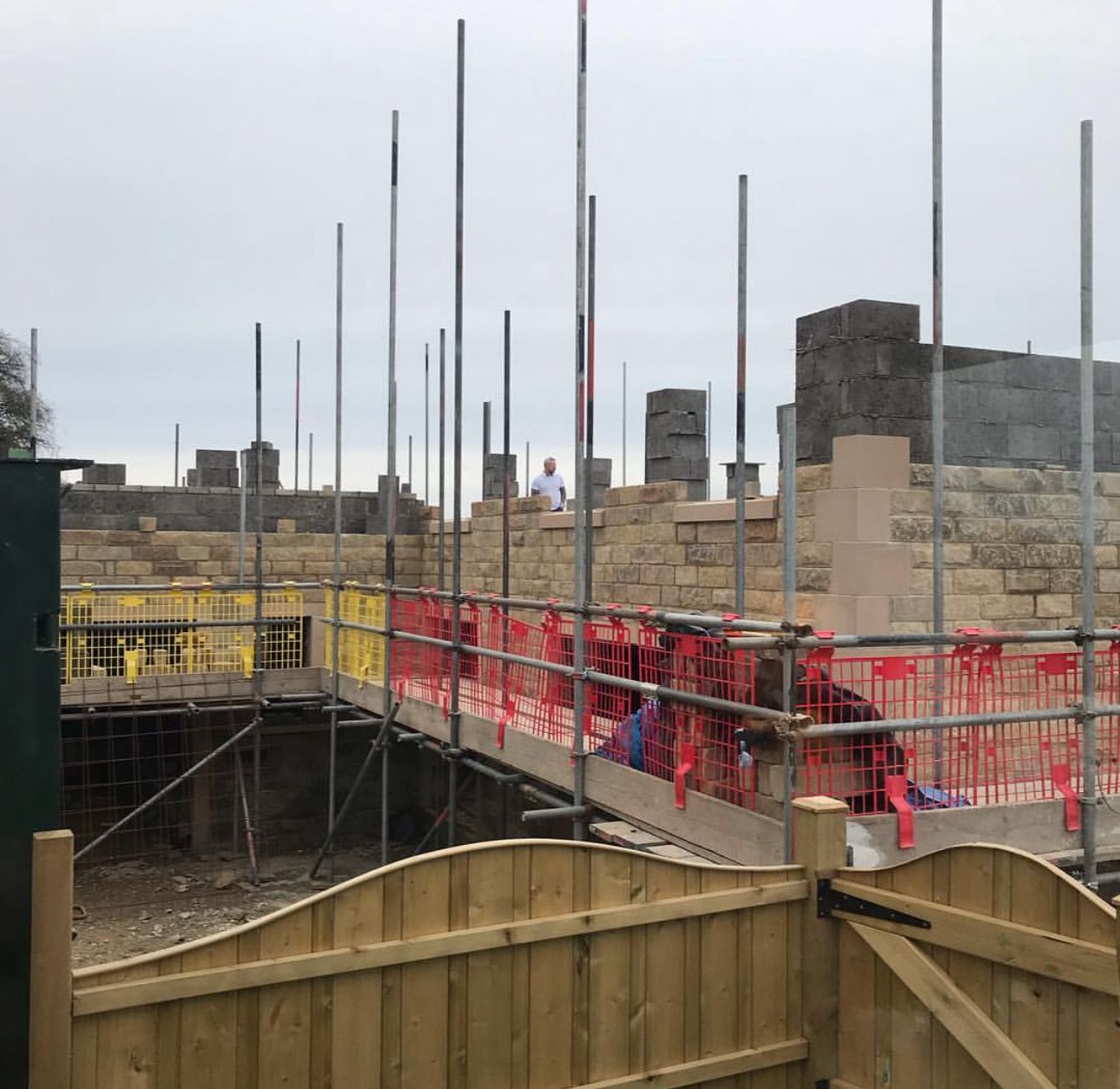 3f3f85bc-6226-4272-9f23-707be9955635