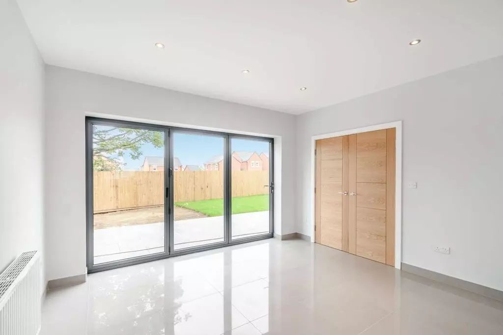 8fe283ba-ebf7-4462-9477-b57f821ff414