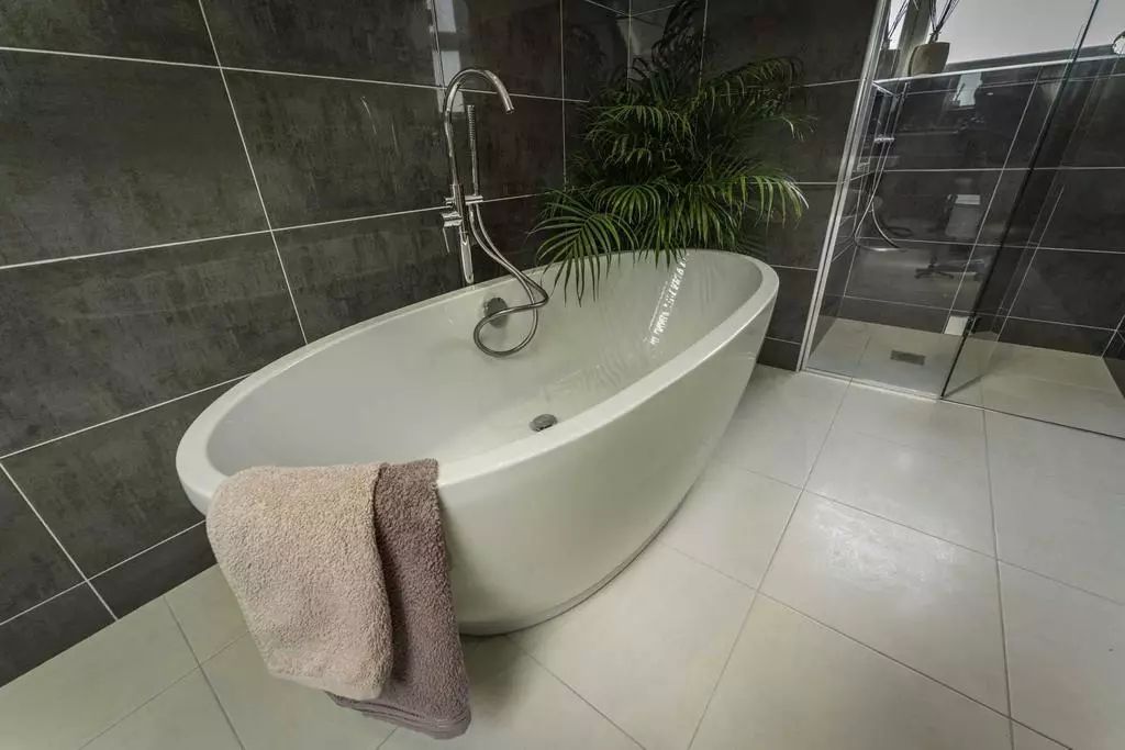 ba3177f0-a9db-4a8d-a948-185f2e5ec328